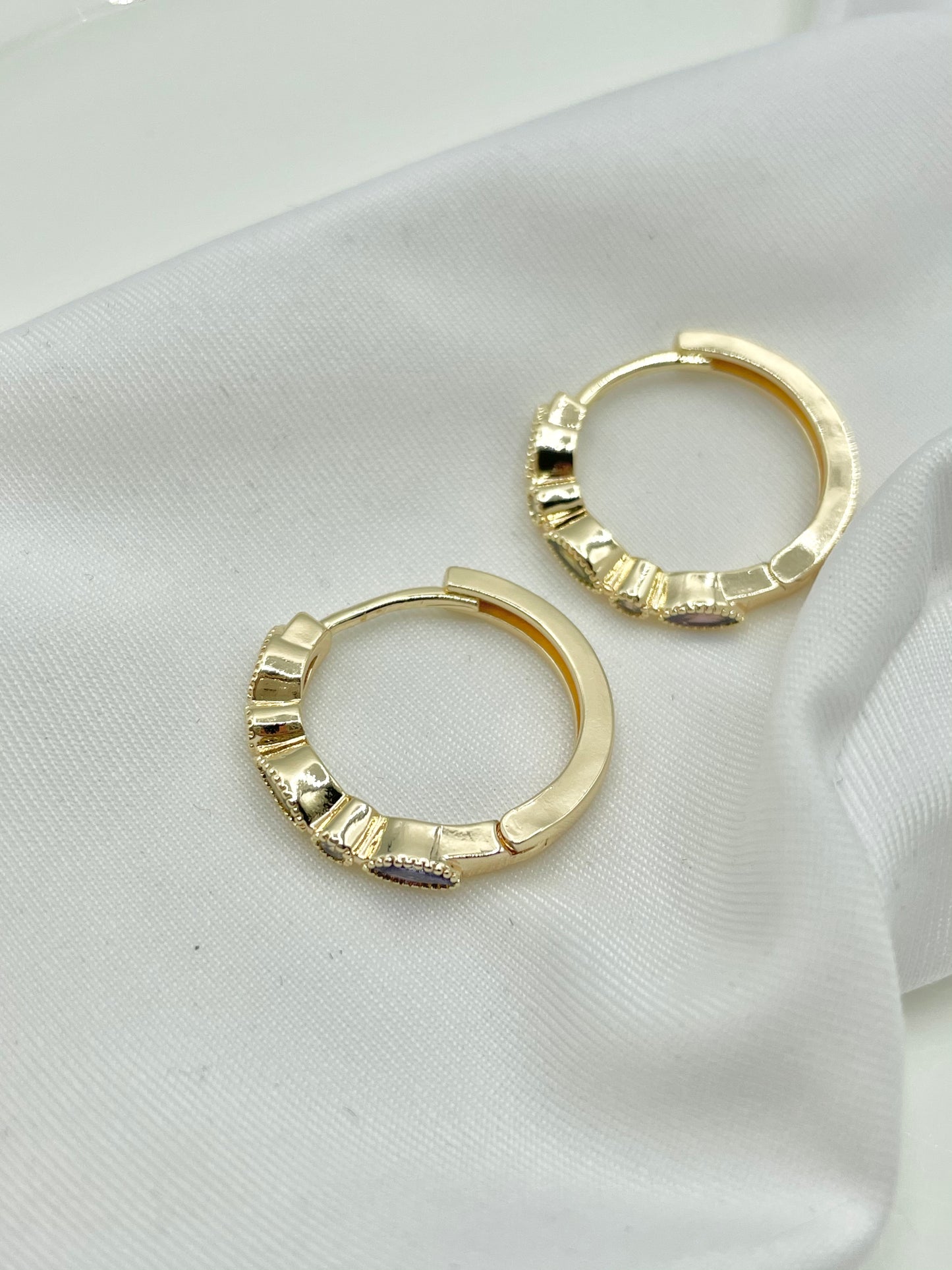 14k Kristina Hoops