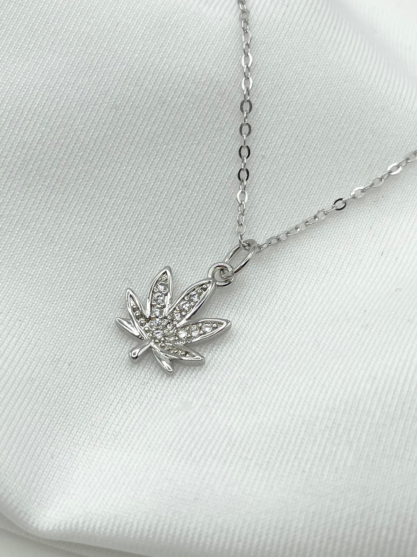 S925 Mary Jane Necklace