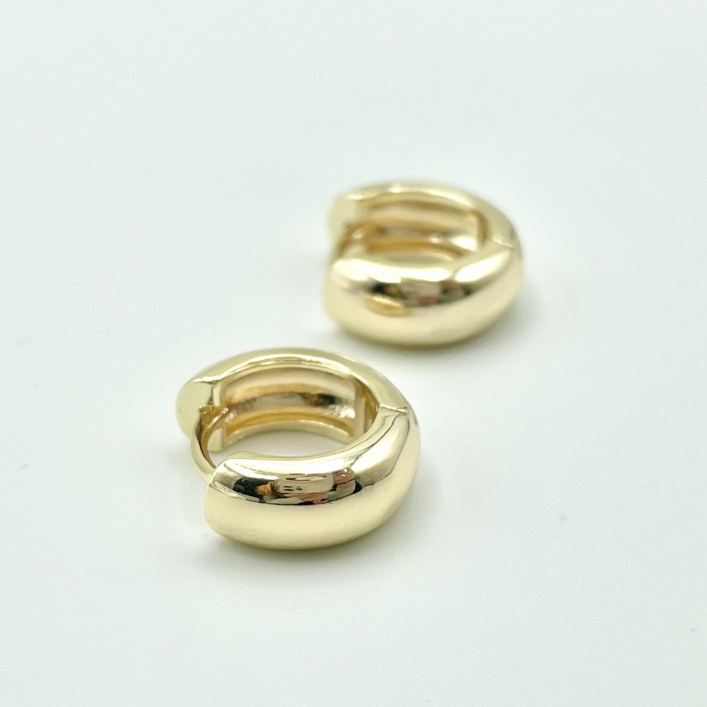 14k Mini Chunky Hoop